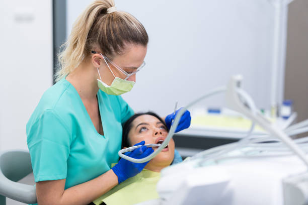 Best Cracked Tooth Emergency Dentist  in Britton, SD